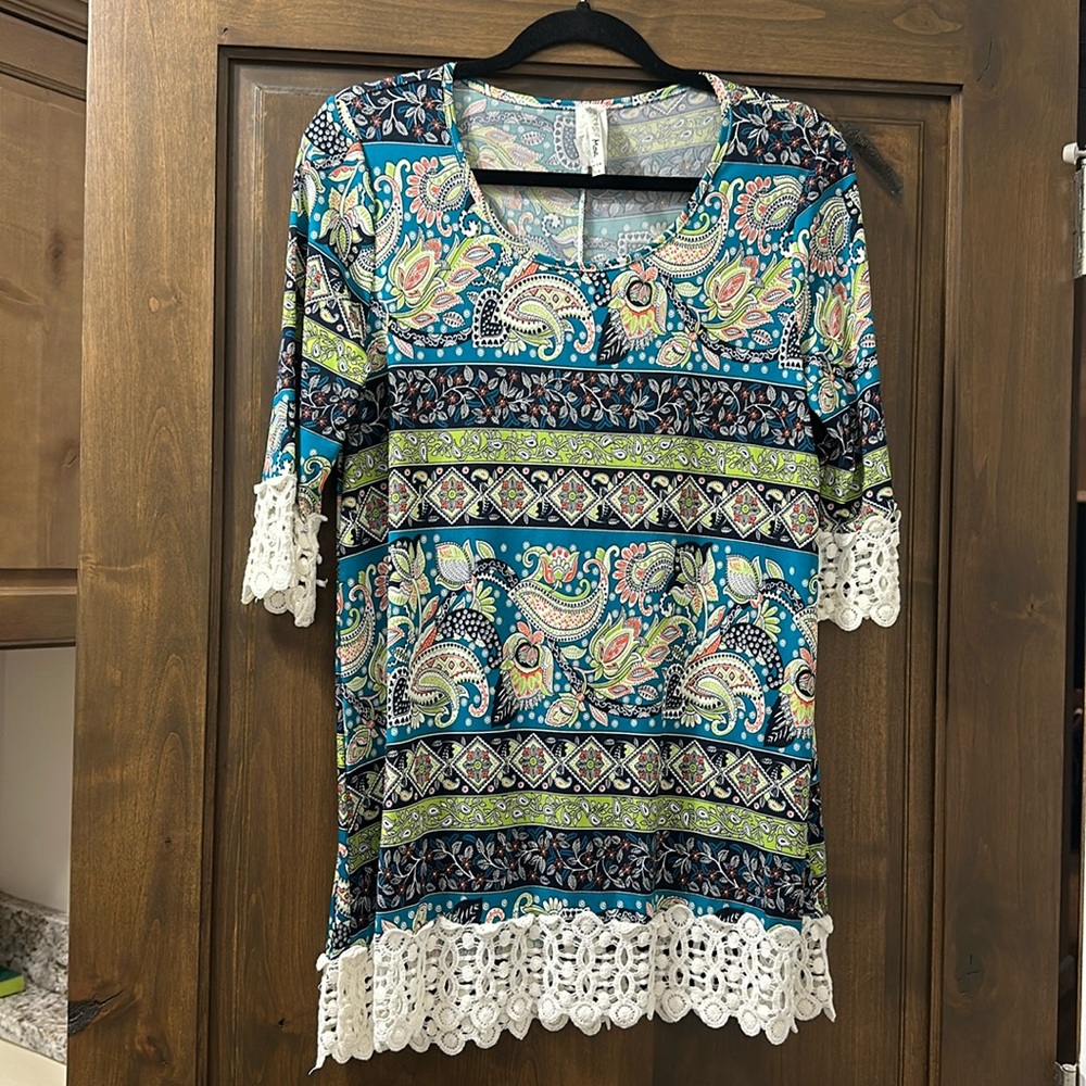 Moa Moa women’s dress boho style with lace trim